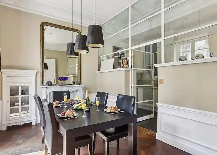 Elegant Parisien * Paris