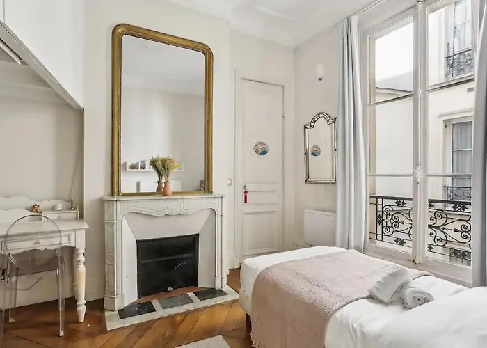 Elegant Parisien * Paris